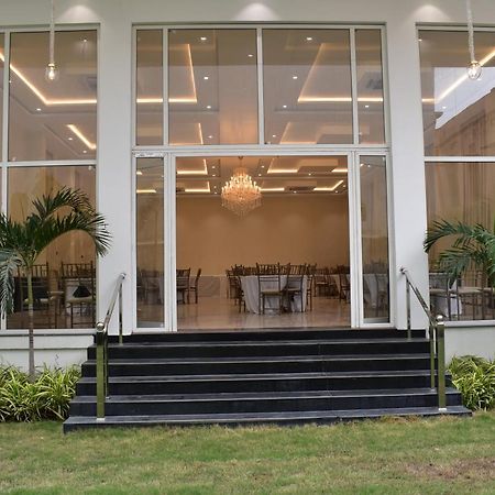 Hotel The White Lotus Gaya Exterior foto