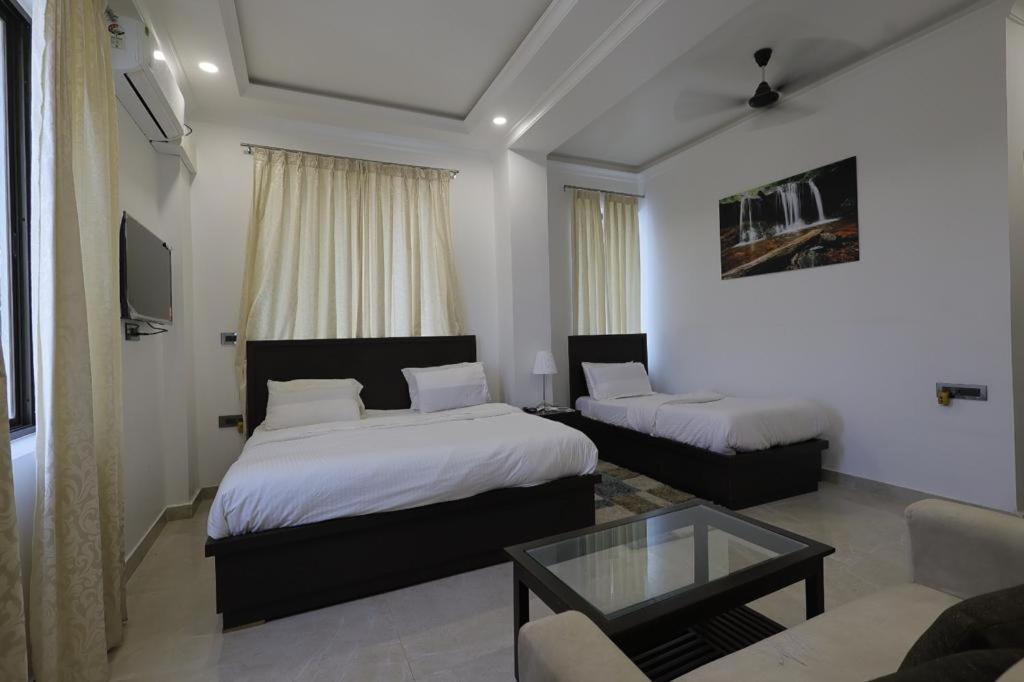 Hotel The White Lotus Gaya Exterior foto